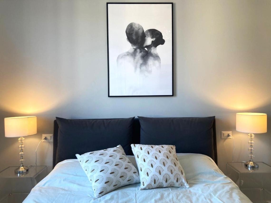 Lussuoso Bilocale Metro Blu Piazza Frattini Apartamento
