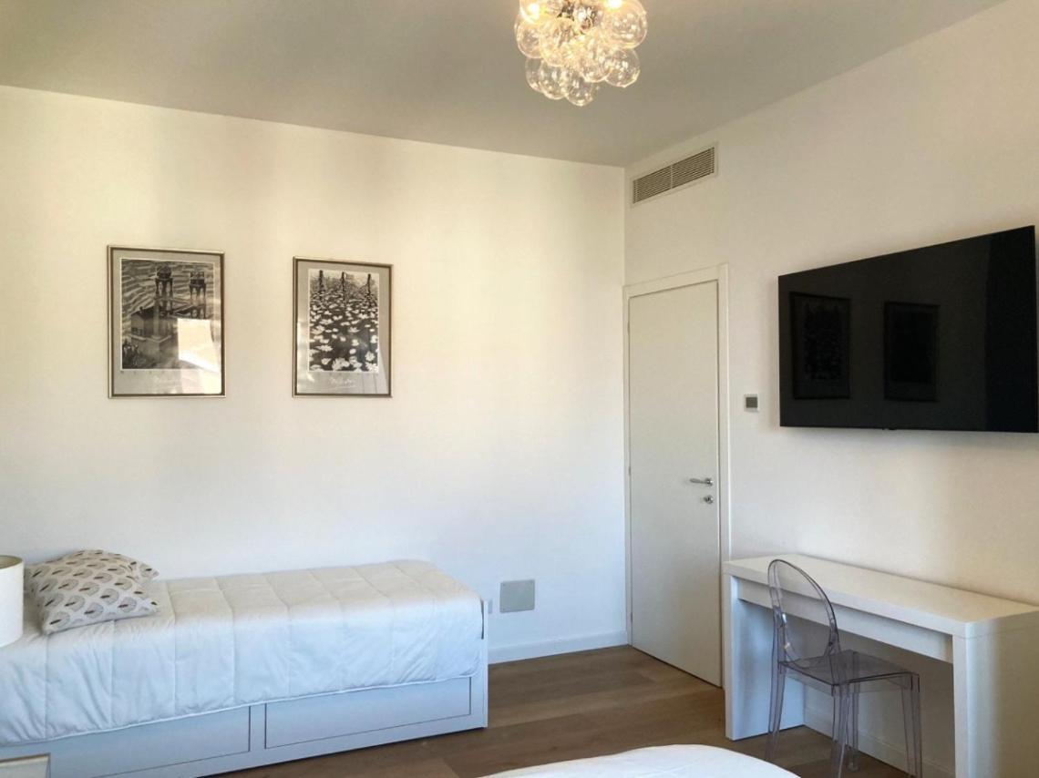 Lussuoso Bilocale Metro Blu Piazza Frattini Appartement